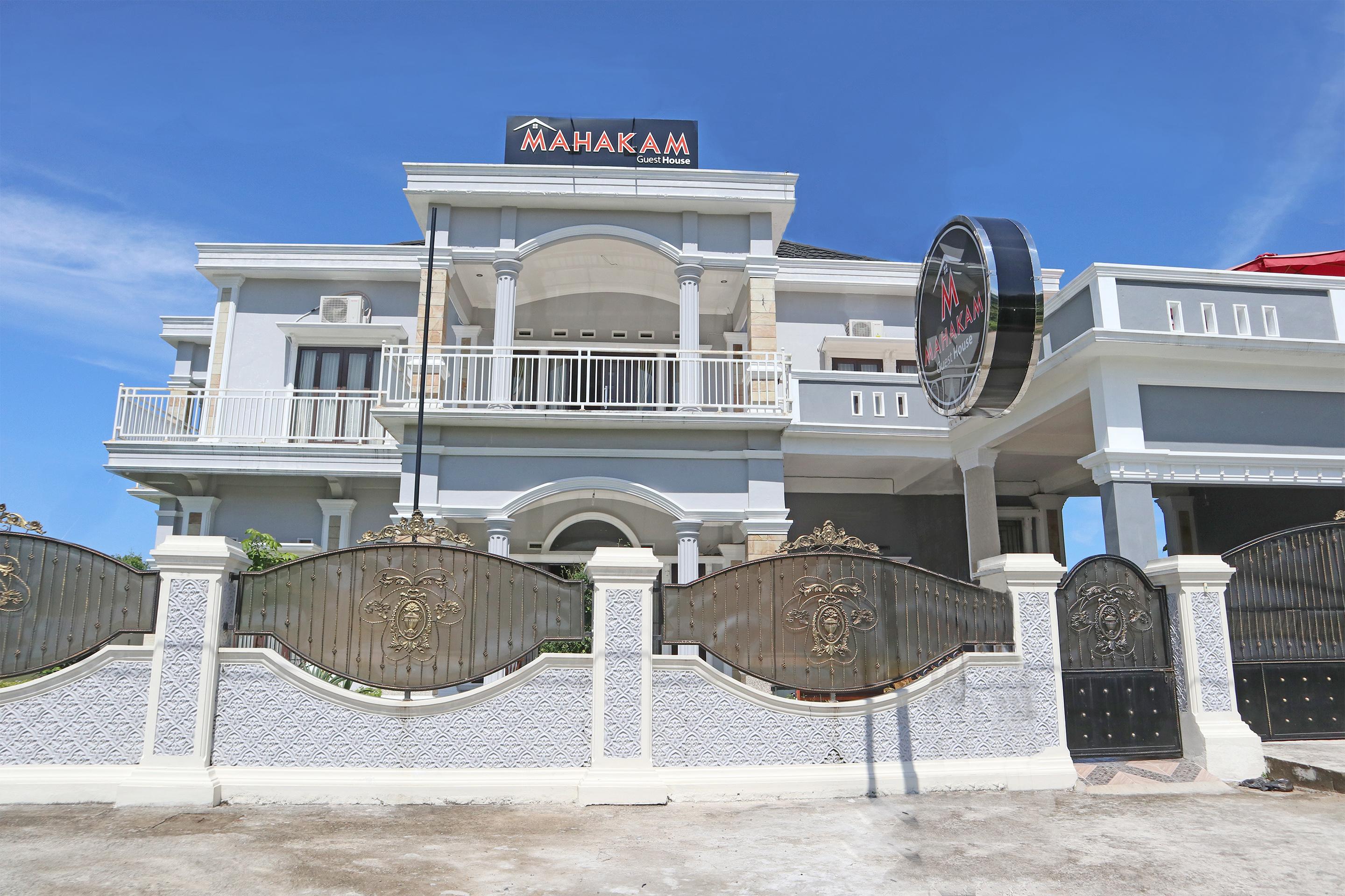 Oyo 1326 Mahakam Guest House Padang  Exterior photo